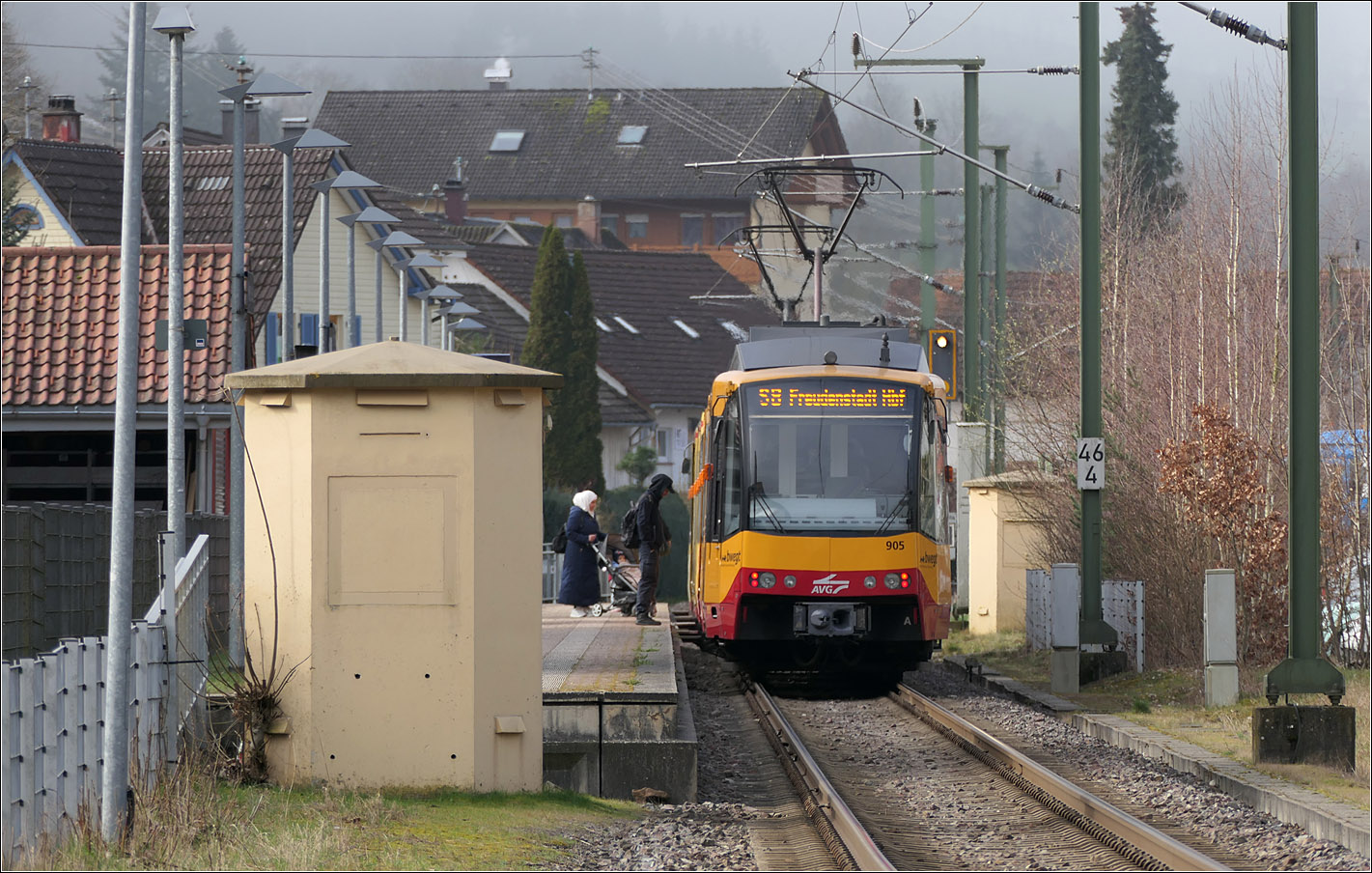 Halt in Klosterreichenbach - 

... einer Stadtbahn-Doppeltraktion auf die Line S8 nach Freudenstadt Hbf.

14.03.2024 (M)