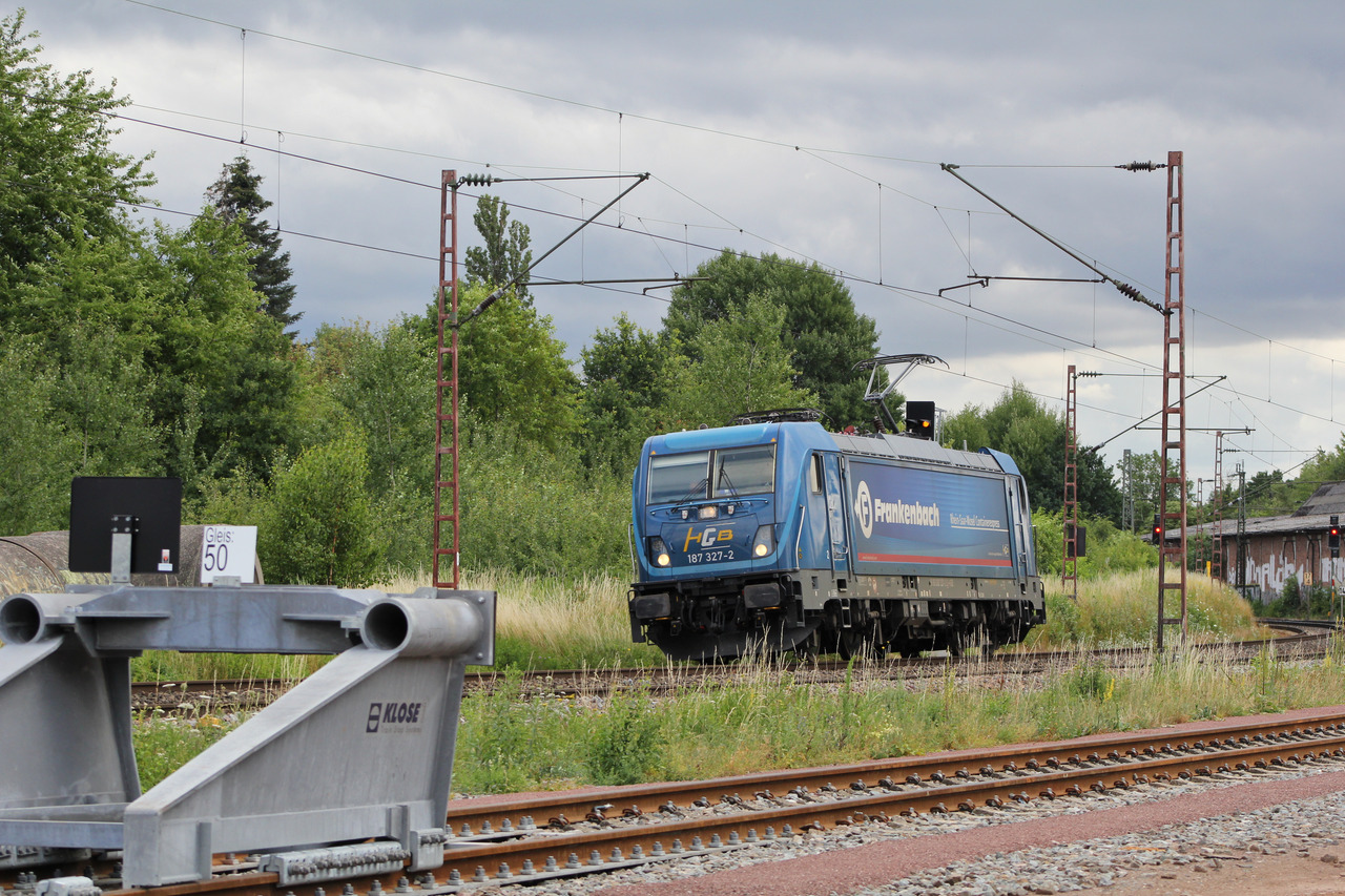 Hessische Güterbahn 187 327 // Aufgenommen zwischen den Stationen Bous (Saar) und Ensdorf (Saar) // 7. Juli 2022