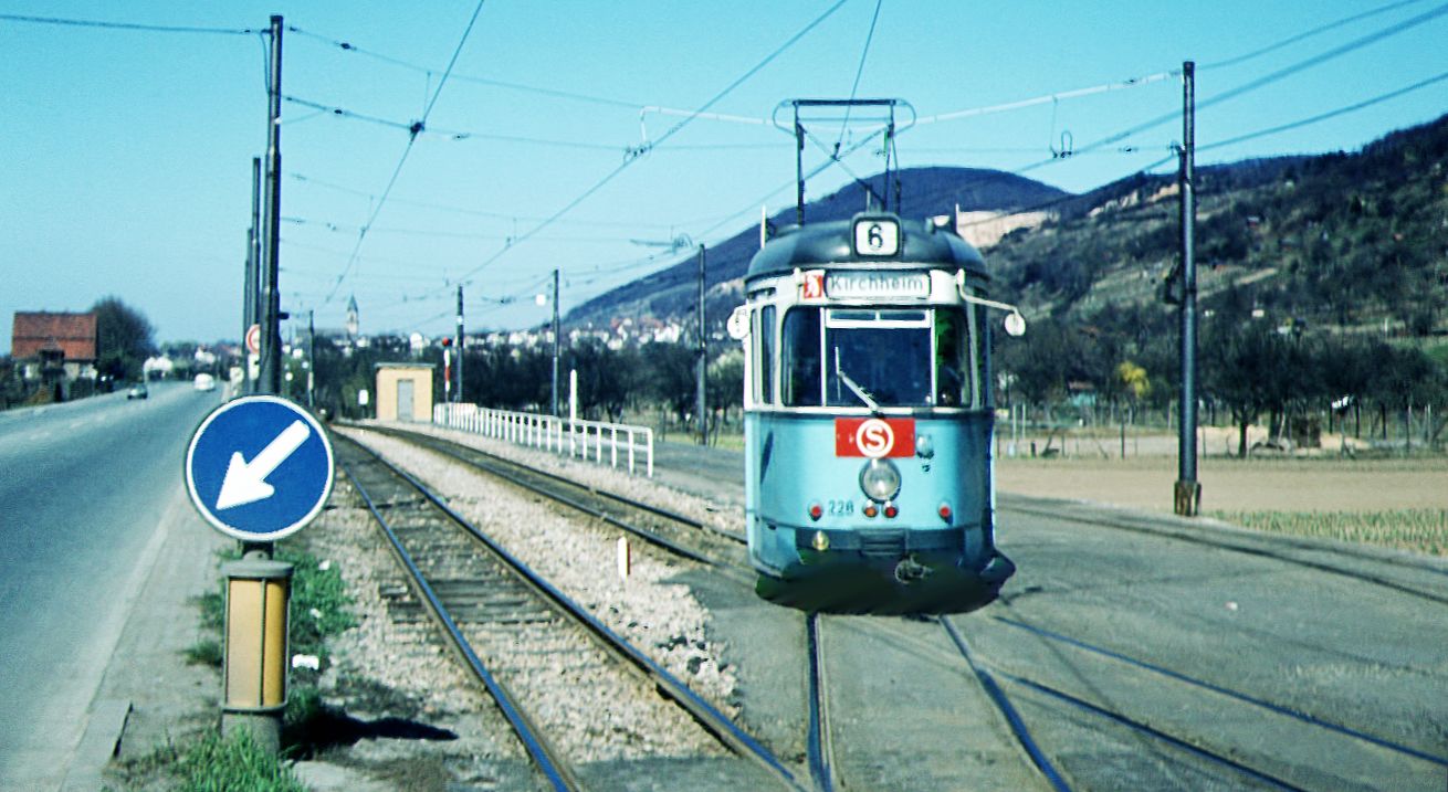 HSB__L.6 nach Kirchheim in Handschuhsheim, links die Gleise der OEG nach Weinheim_25-03-1972