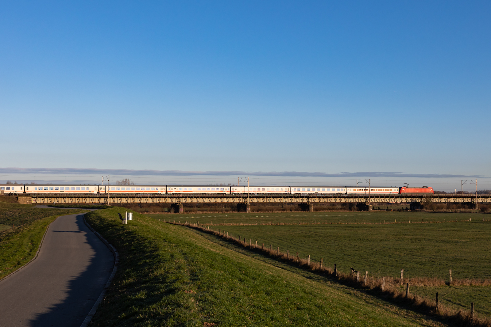 IC 2214 nach Hamburg Harburg bei Dreye nach Bremen. 1.3.23