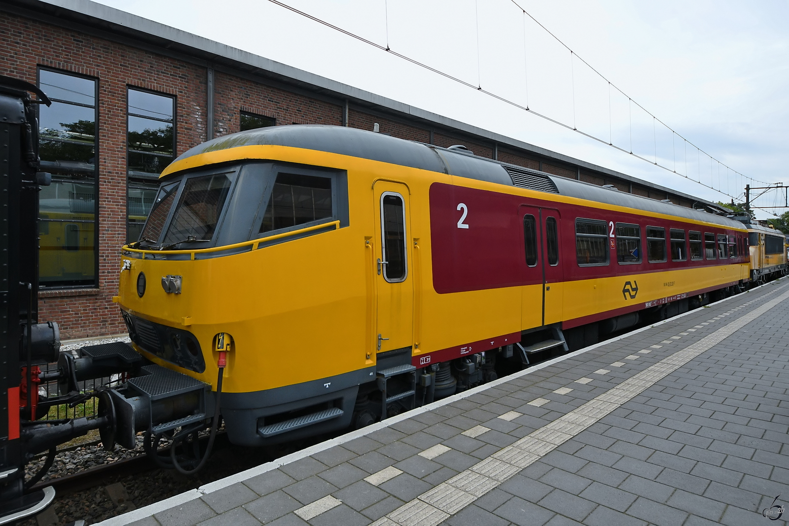Im Bild ein 1986 bei Talbot in Aken gebauter Steuerwagen Benelux (50 84 28-70 101-7 07), welcher regelm��ig auf der Strecke zwischen Amsterdam – Den Haag – Rotterdam – Roosendaal – Antwerpen – Br�ssel engesetzt wurde. (Eisenbahnmuseum Utrecht, September 2026)