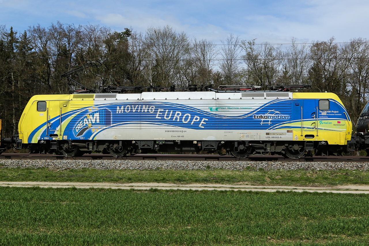Lokportrait von 189 912 Lokomtion  Moving Europe  am 27.3.2014 bei Zorneding.