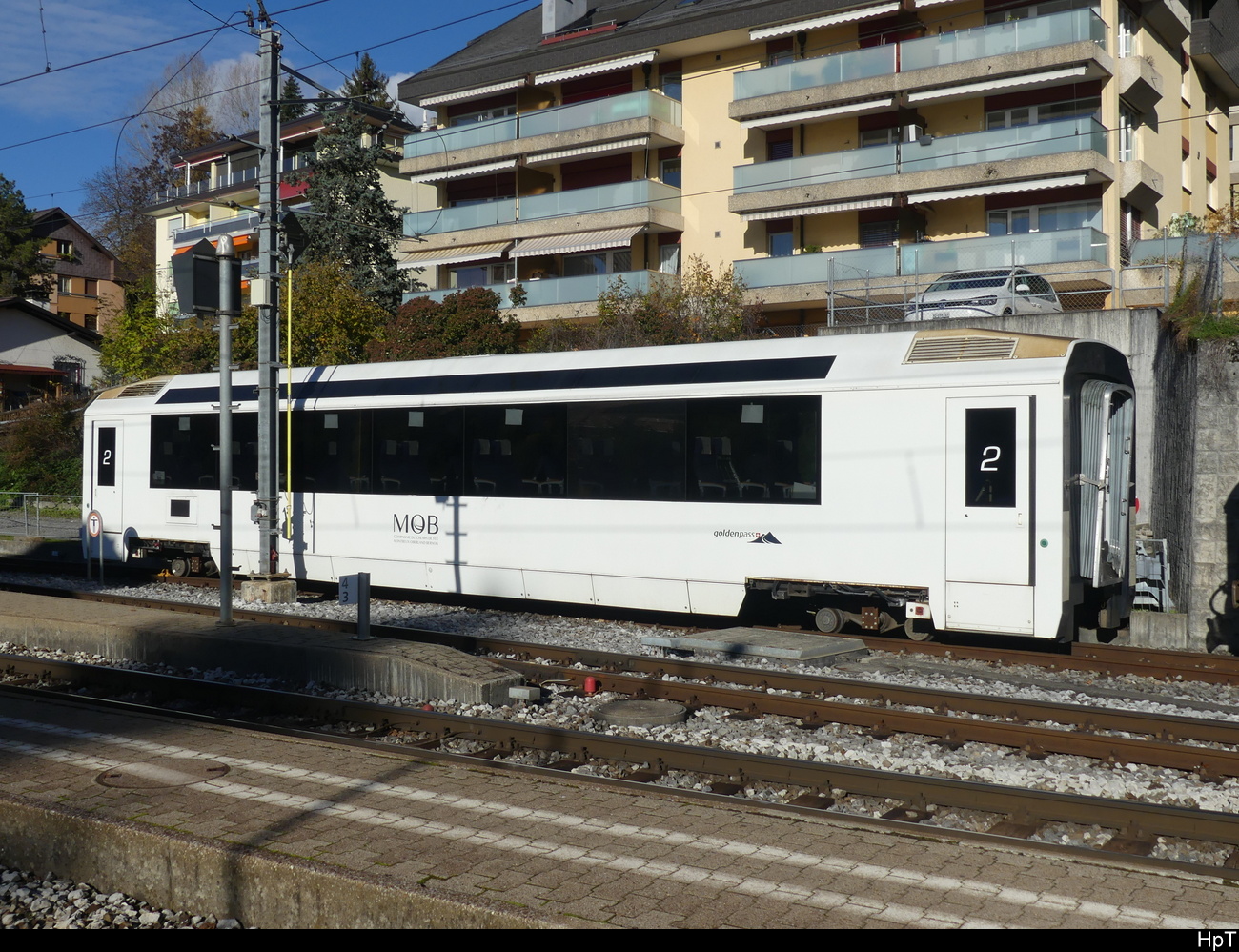 MOB / Goldenpass - Salonwagen 2 Kl. Bs 221 abgestellt in Chernex am 20.11.2022