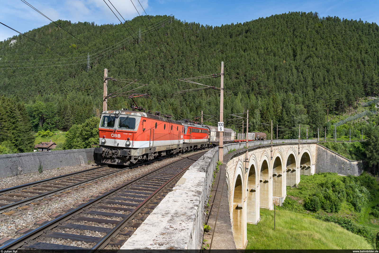 ÖBB 1144 012 & 1142 / Viadukt Unterer Adlitzgraben Breitenstein, 28. Juni 2022