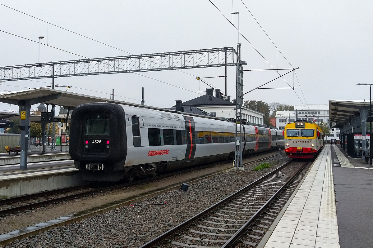 Öresundståg X31K 4526 (94 74 5314 526-2) aus und nach Kopenhagen/Malmö am 6.10.2023 am Bahnhof Karlskrona C