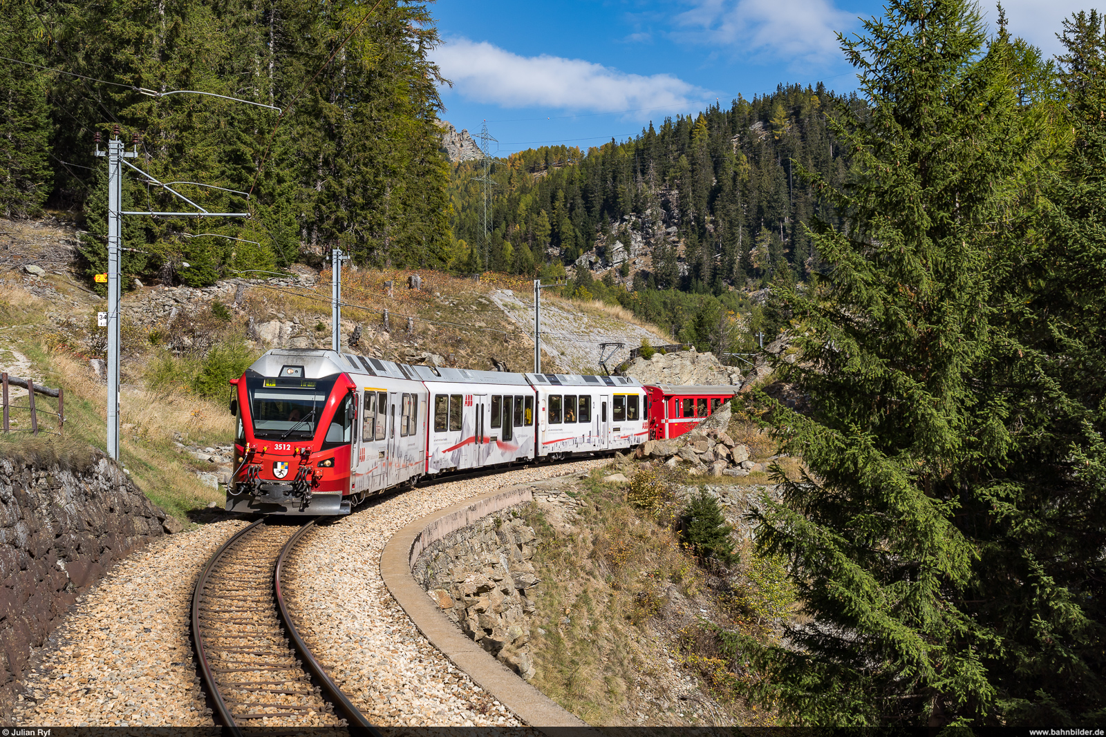 RhB ABe 8/12 3512 / Cavaglia, 8. Oktober 2022<br>
Regio St. Moritz - Tirano