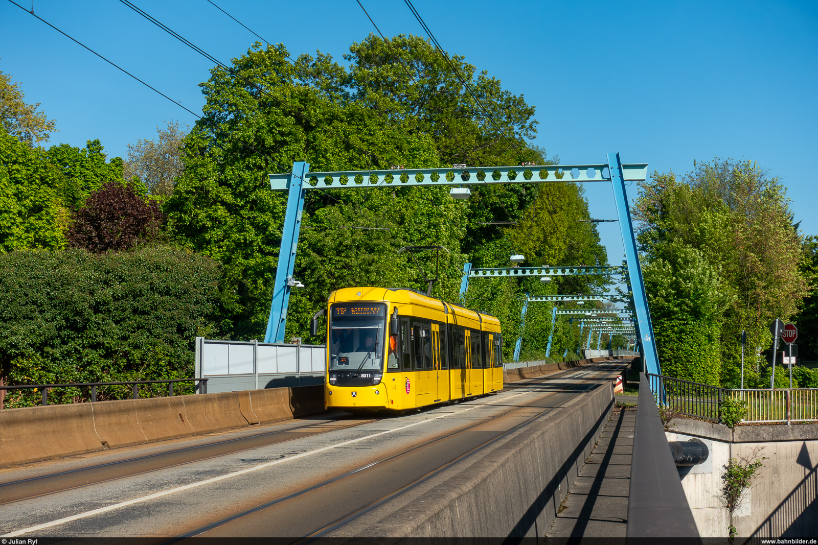 Ruhrbahn Flexity 8011 / Oberhausen MAN TURBO, 25. April 2026
