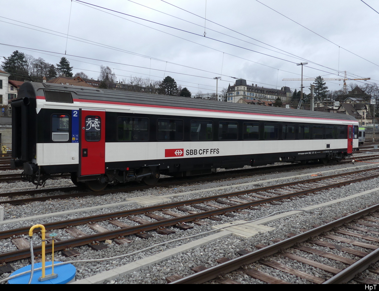 SBB - 2 Kl. Personenwagen B 50 85 21-95 145-1 abgestellt in Bern am 04.02.2023