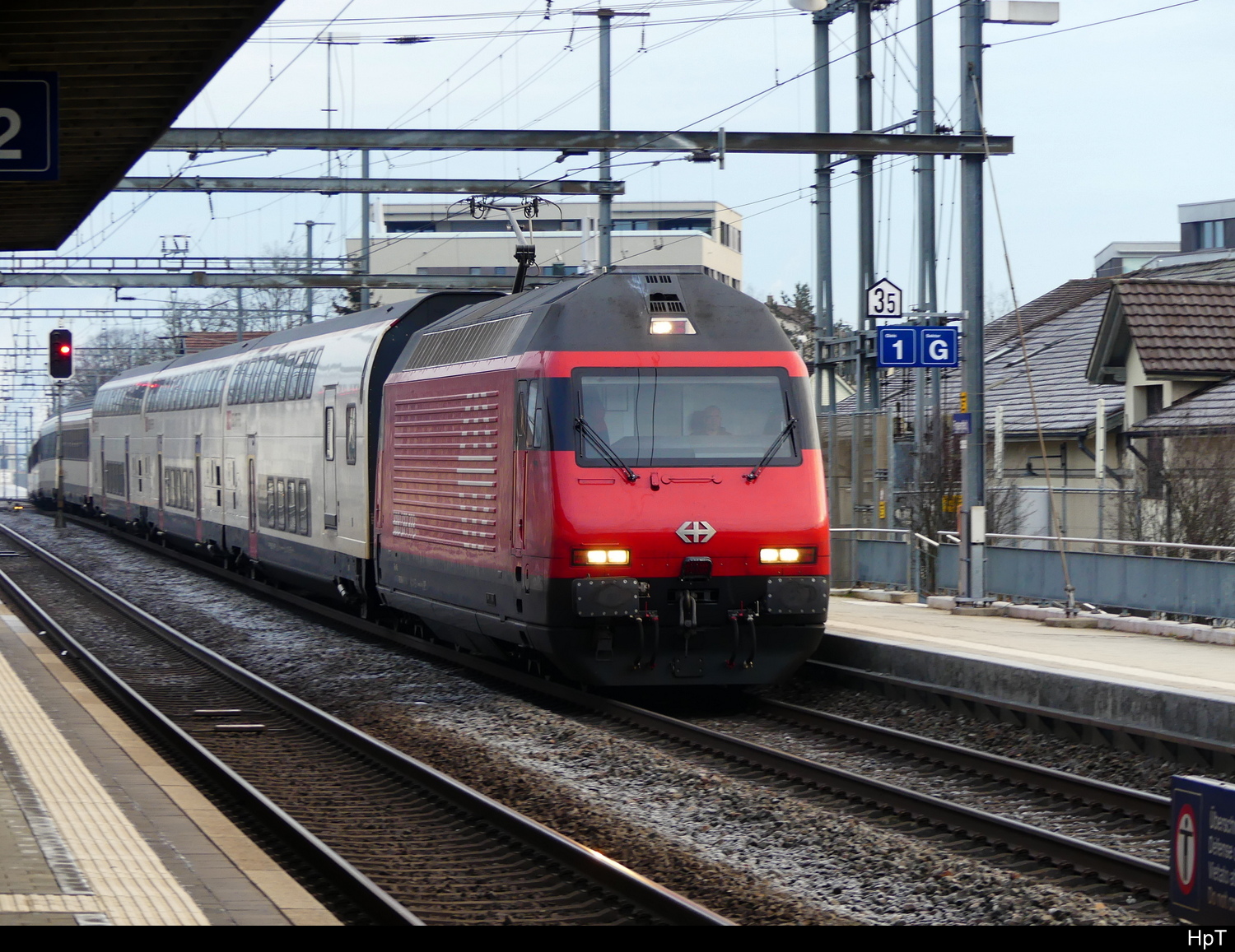 SBB - 460 066 bei der einfahrt im Bhf. Frauenfeld am 2025.01.12