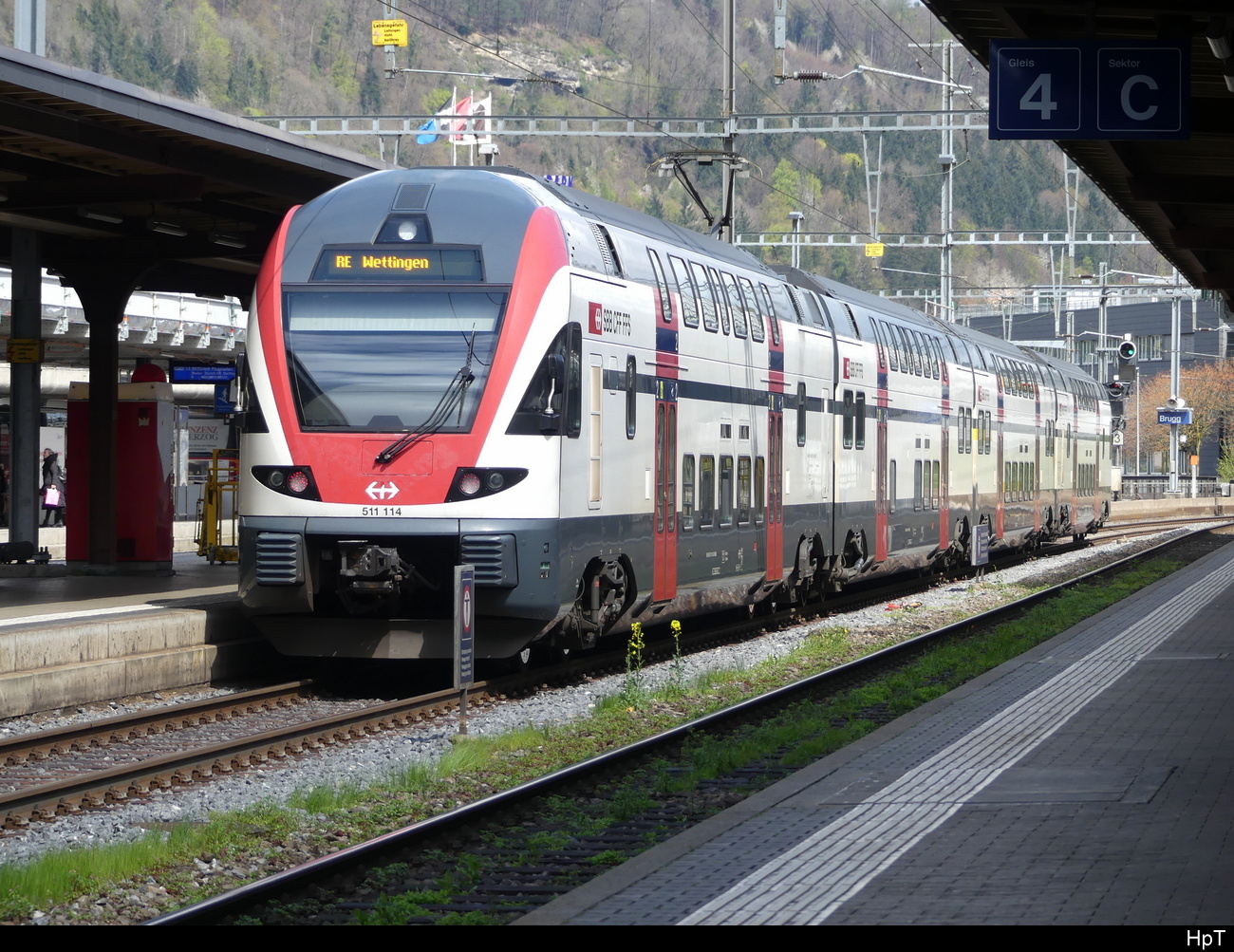 SBB - RABe 511 114 im Bhf. Brugg am 17.04.2023