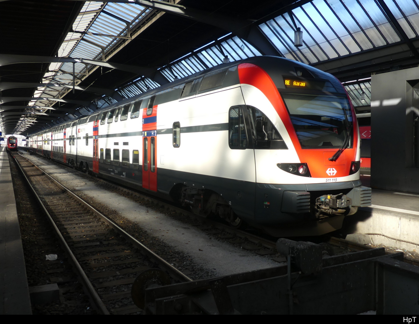 SBB - RABe 511 115 im HB Zürich am 03.02.2024