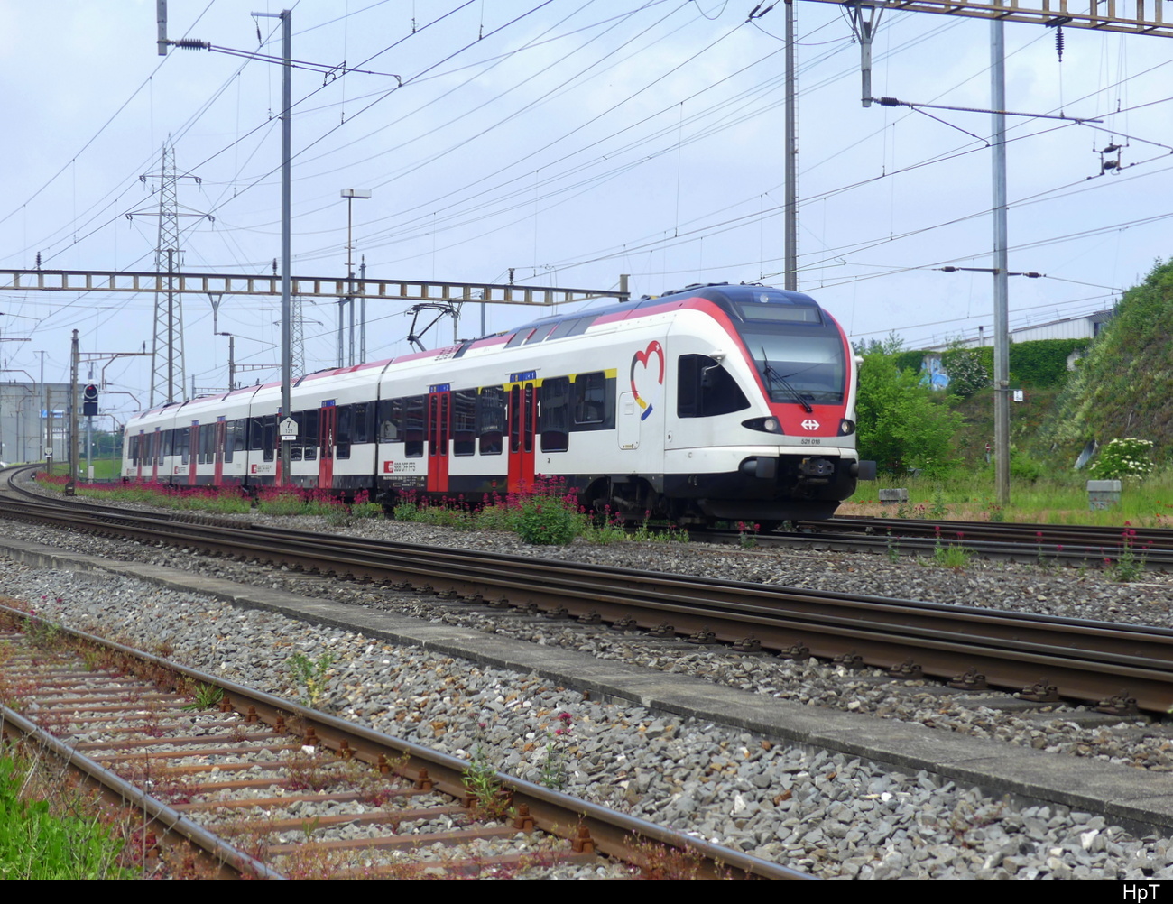 SBB - RABe 521 018 unterwegs im Bhf. Areal von Pratteln am 23.05.2023