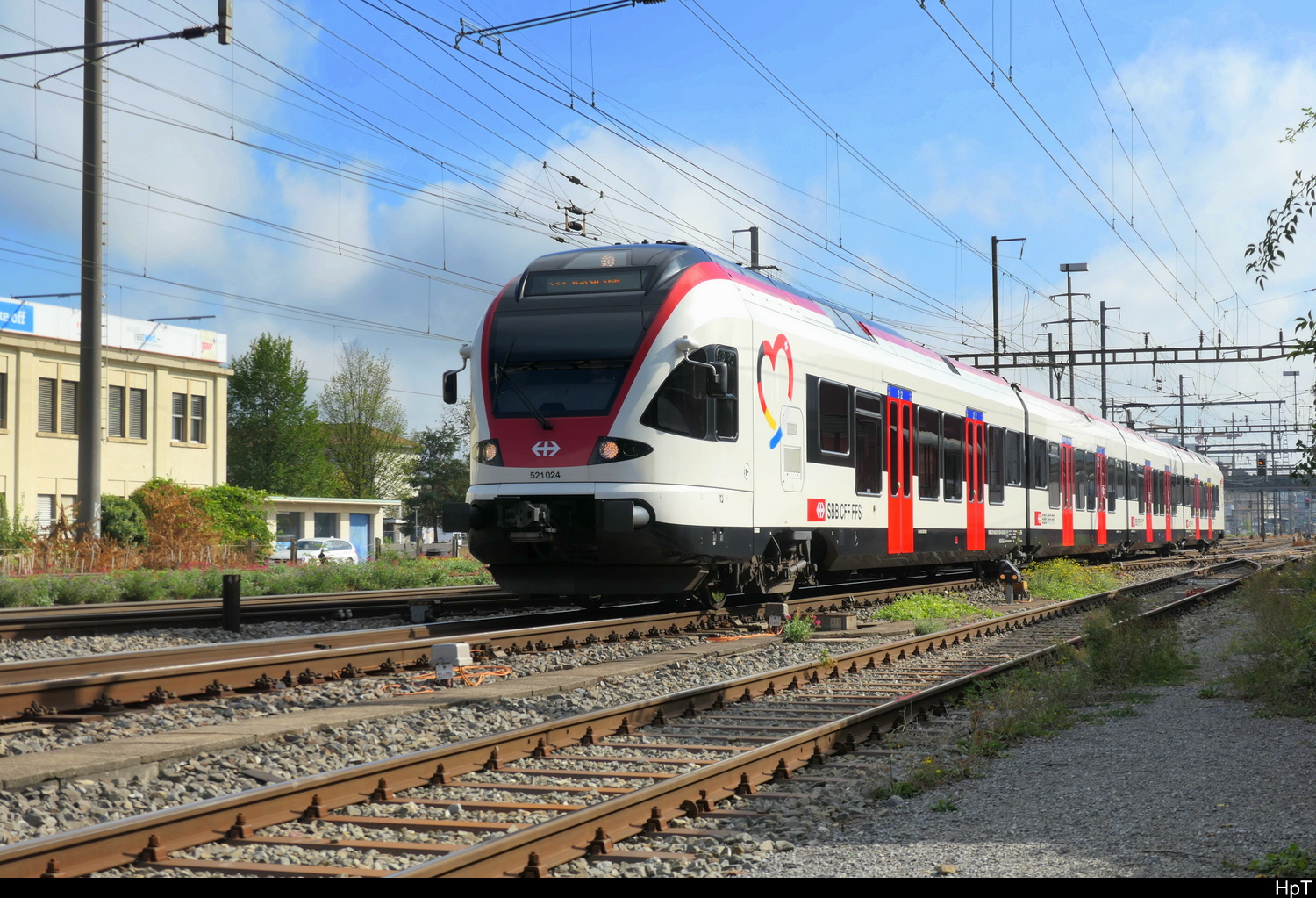 SBB - RABe 521 024-5 unterwegs in Pratteln am 02.10.2026 