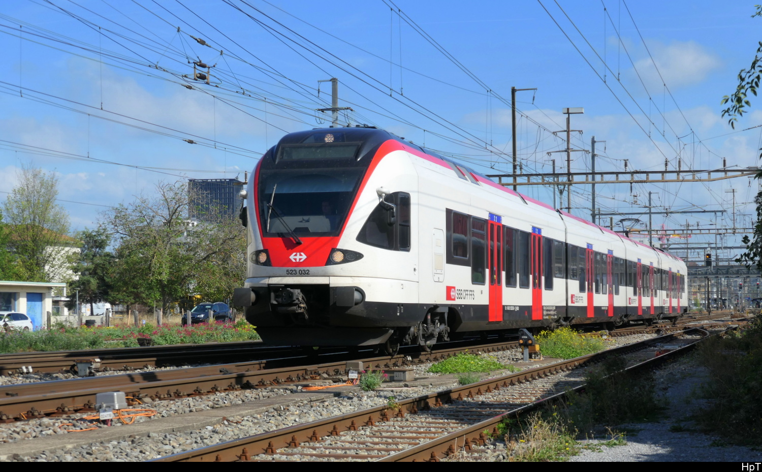 SBB - RABe 523 032 unterwegs in Pratteln am 02.10.2026