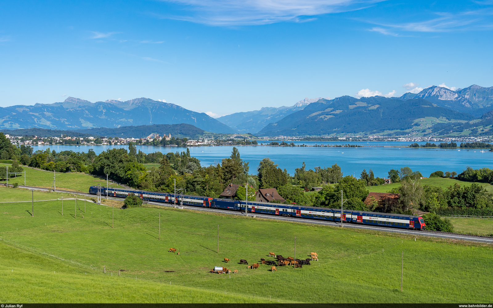 SBB Re 450 053 & 030 / Feldbach, 12. Juli 2022<br>
S7 Rapperswil SG - Winterthur