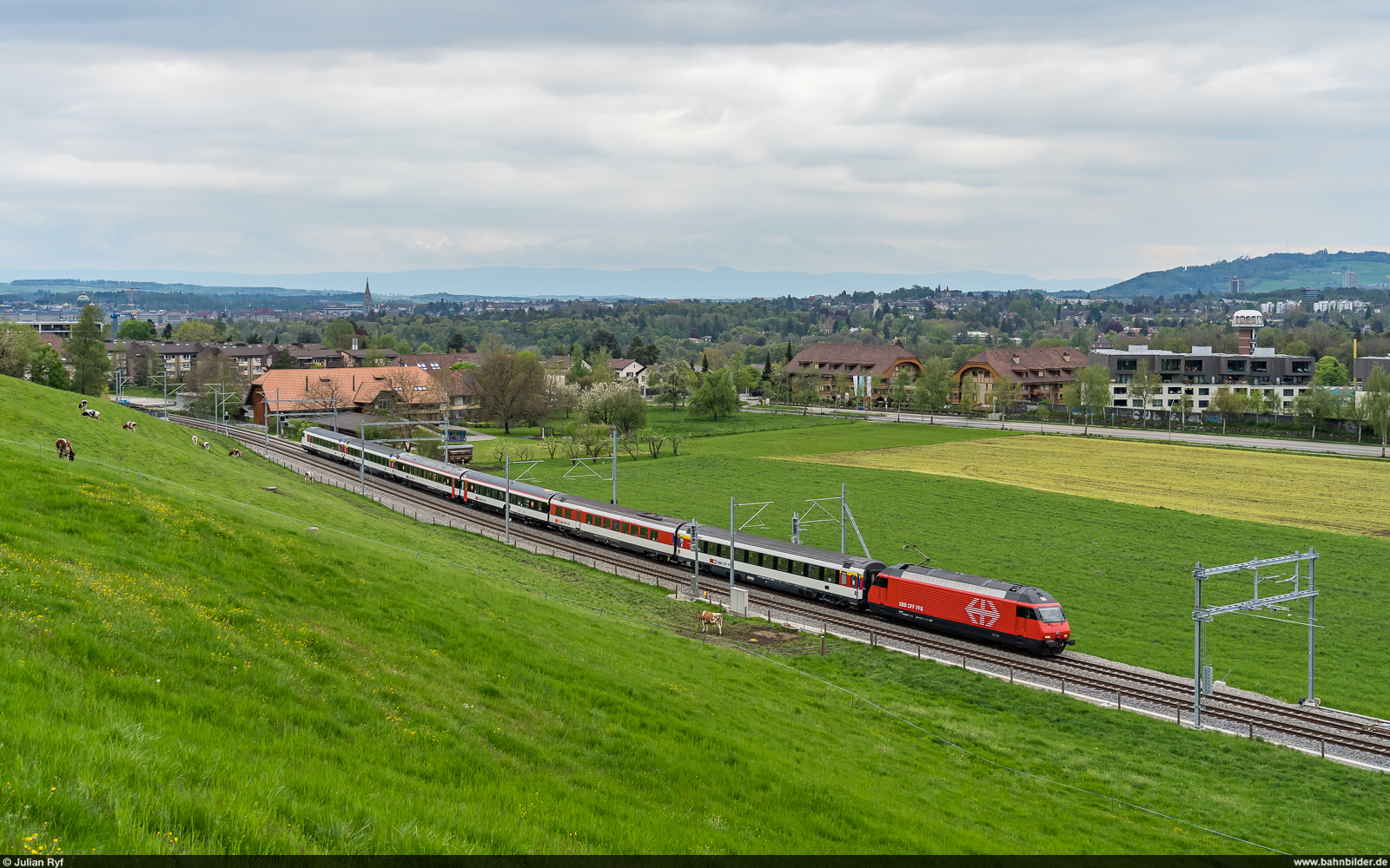 SBB Re 460 060 / Kehrsatz, 30. April 2023<br>
Extrazug St. Gallen Winkeln - Kehrsatz, Staatsbesuch Botswana