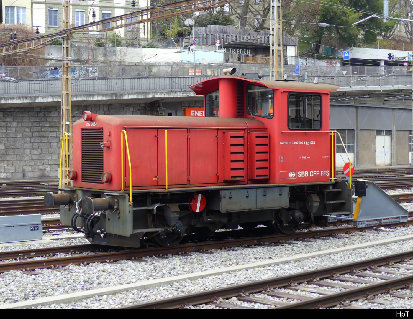 SBB - Tm 2/2  232 306-1 im HB Bern am 18.02.2024