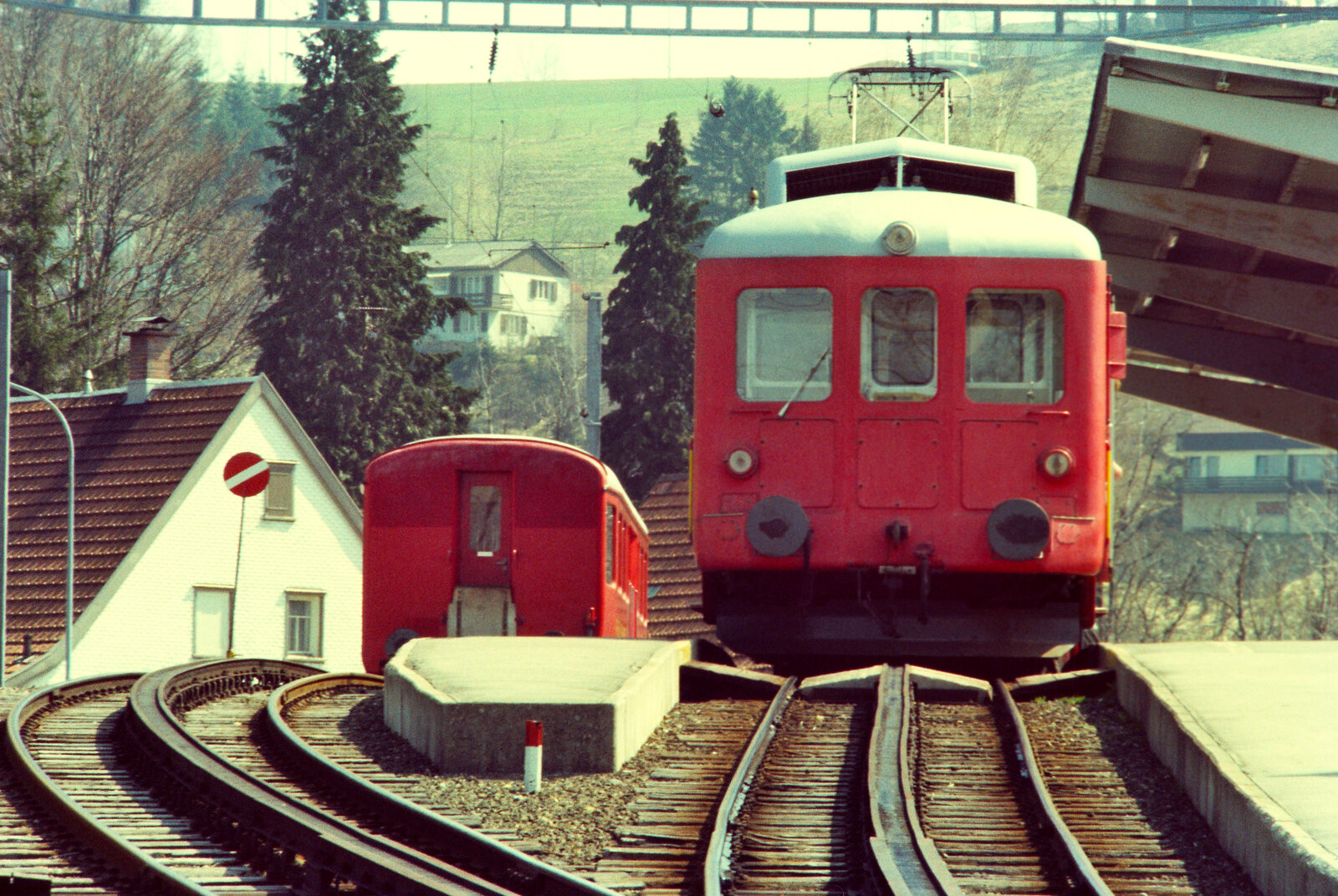 Schweizer Zahnradbahn Rorschach-Heiden (Privatbahn RHB), Bergbahnhof Heiden (20.04.1984)