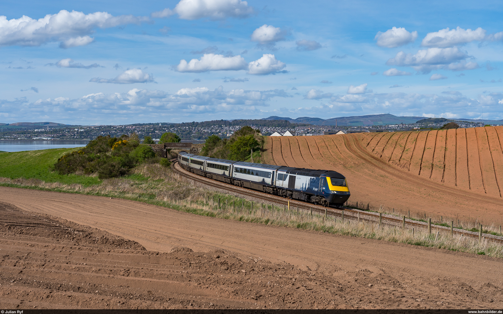 ScotRail 43 136 HST / Wormit, 22. April 2025<br>1B84 Aberdeen - Edinburgh