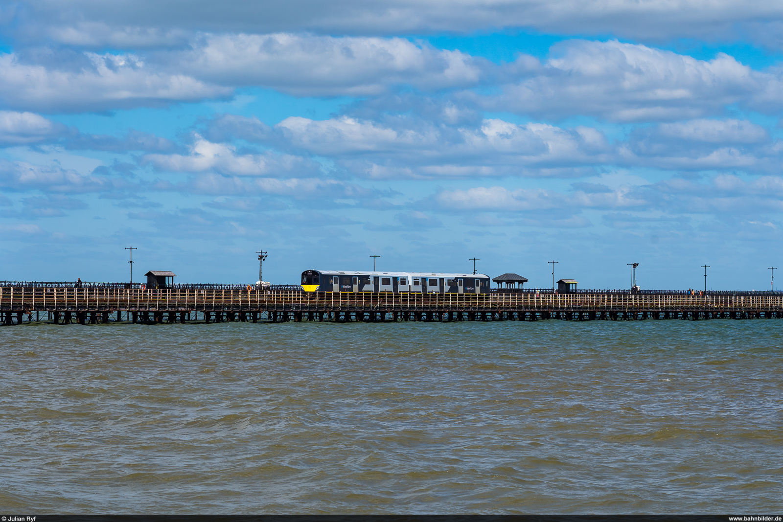 SWR 484 004 / Ryde Pier, 21. April 2024<br>
Island Line Ryde - Shanklin
