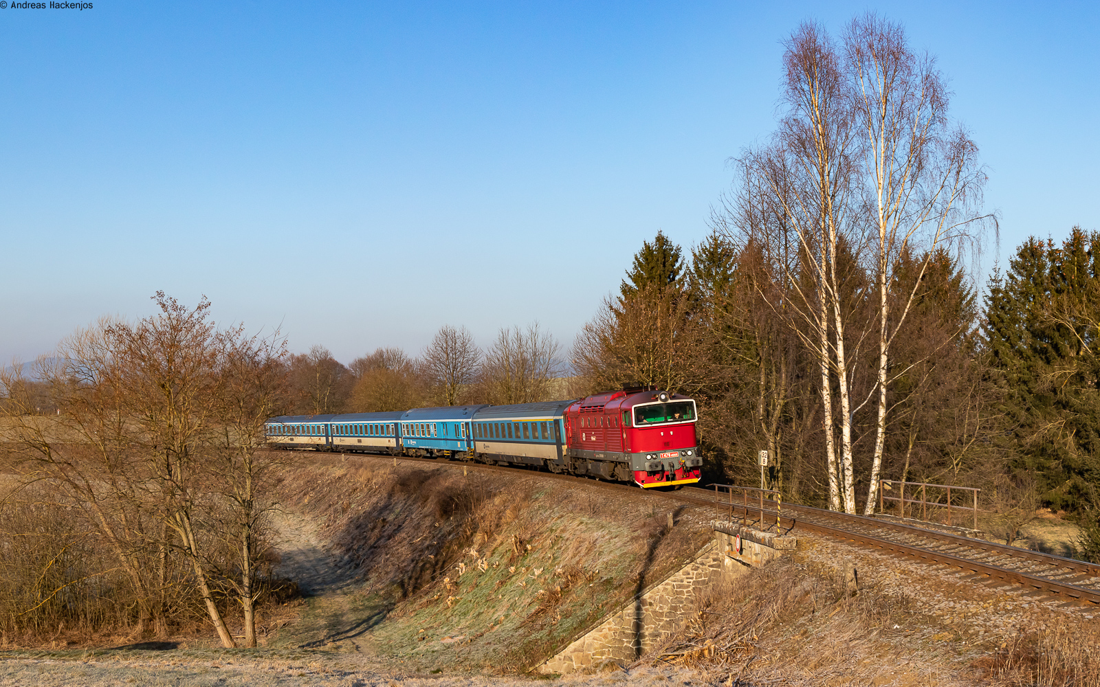 T478 4066 mit dem R 776 (Praha h.ln. - Bayerisch Eisenstein) Nyrsko 8.2.23