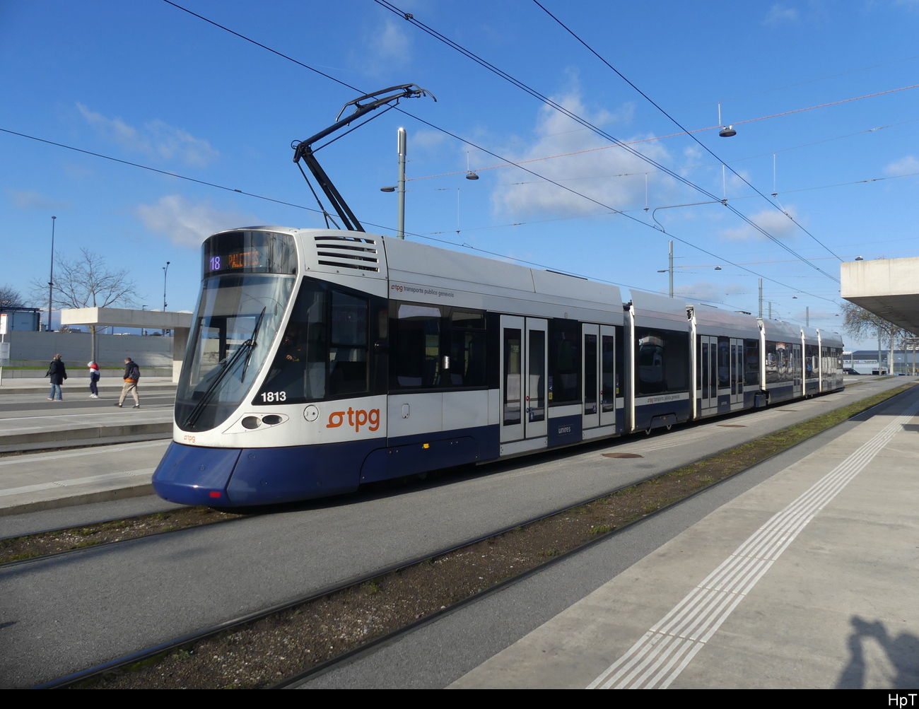 tpg - Be 6/10 1813 unterwegs in Lancy-Bachet am 16.12.2023