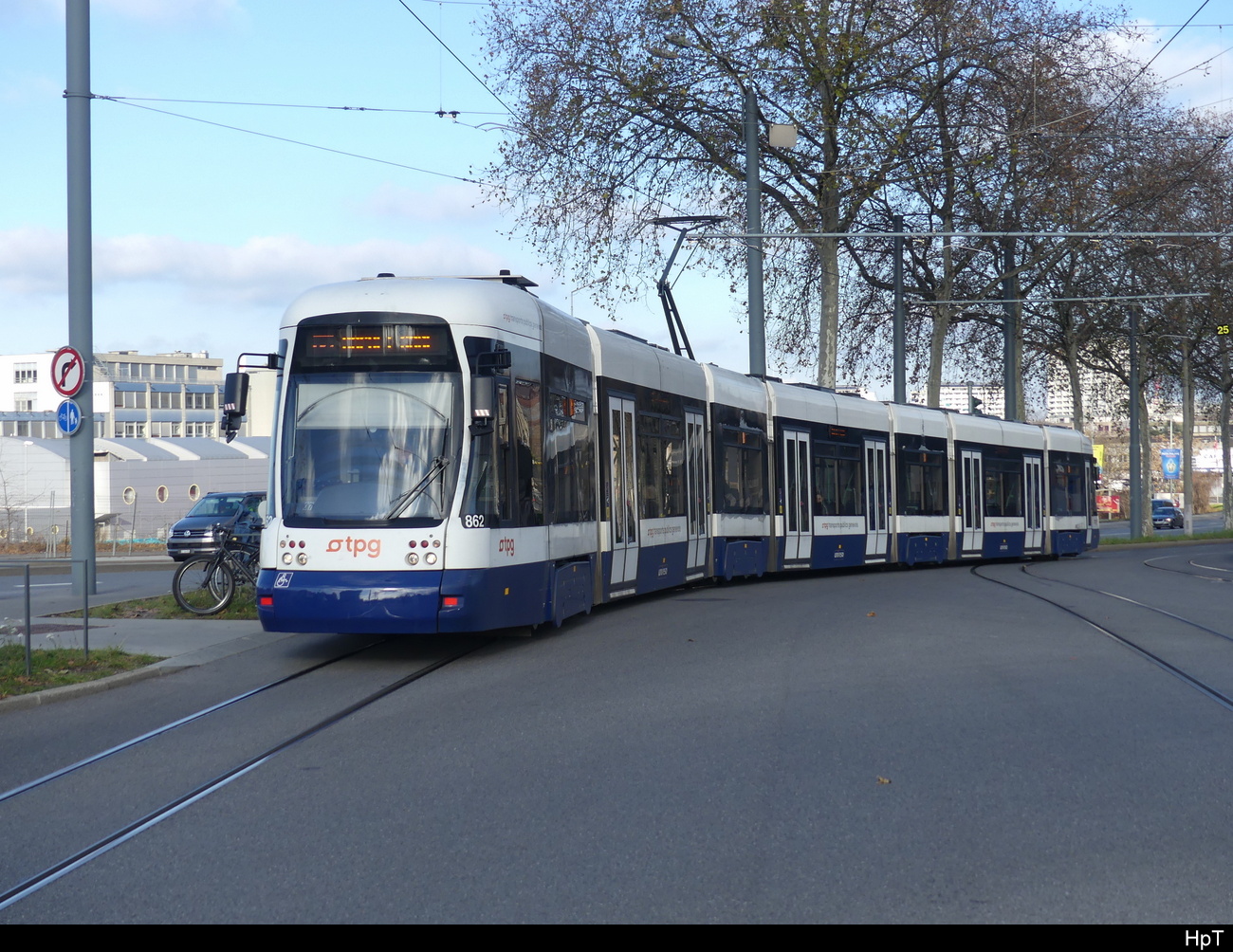 tpg - Be 6/8  862 unterwegs in Lancy-Bachet am 16.12.2023