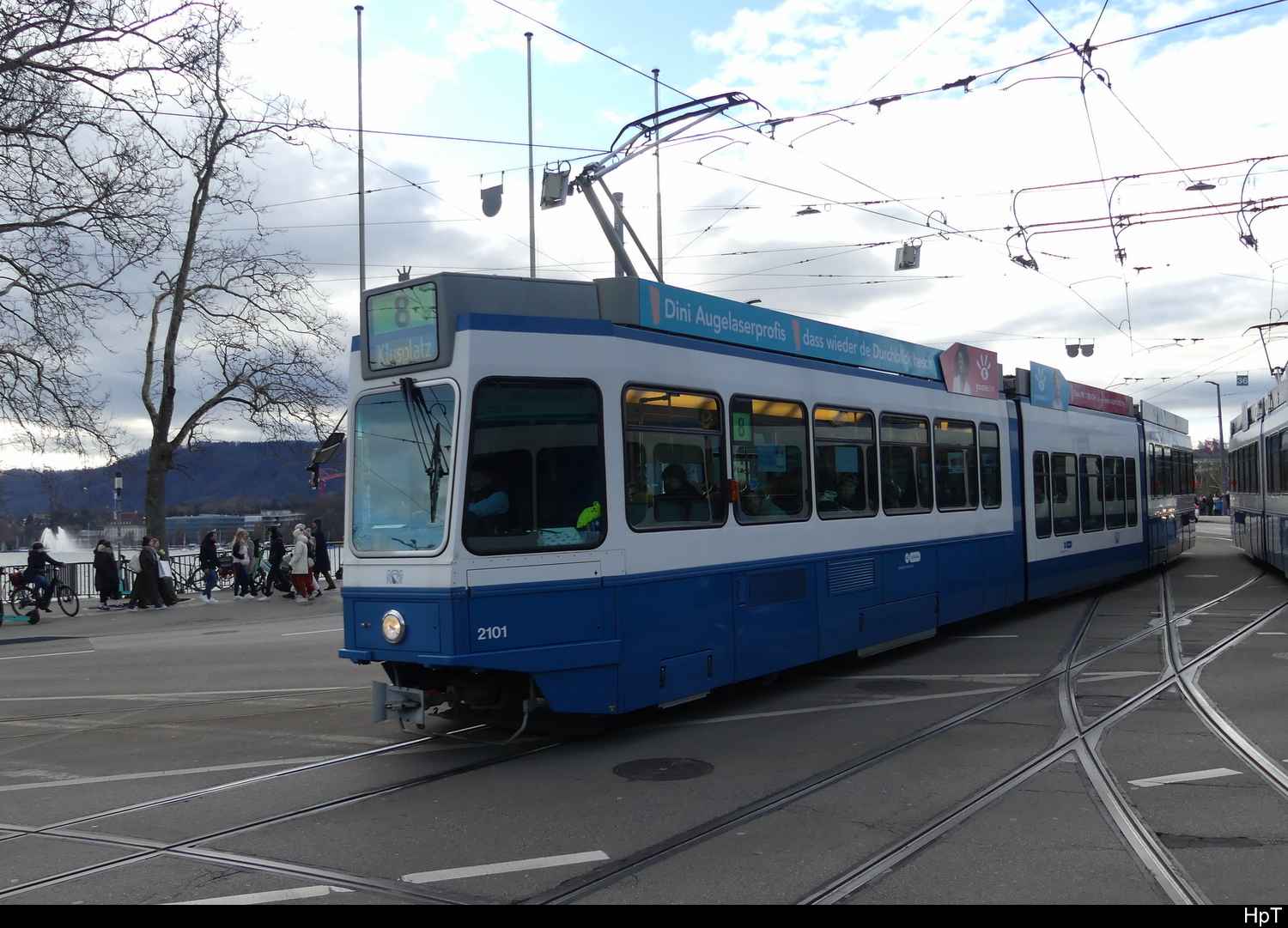 VBZ - Be 4/8 2101 unterwegs auf der Linie 8 in Zürich am 2024.12.21