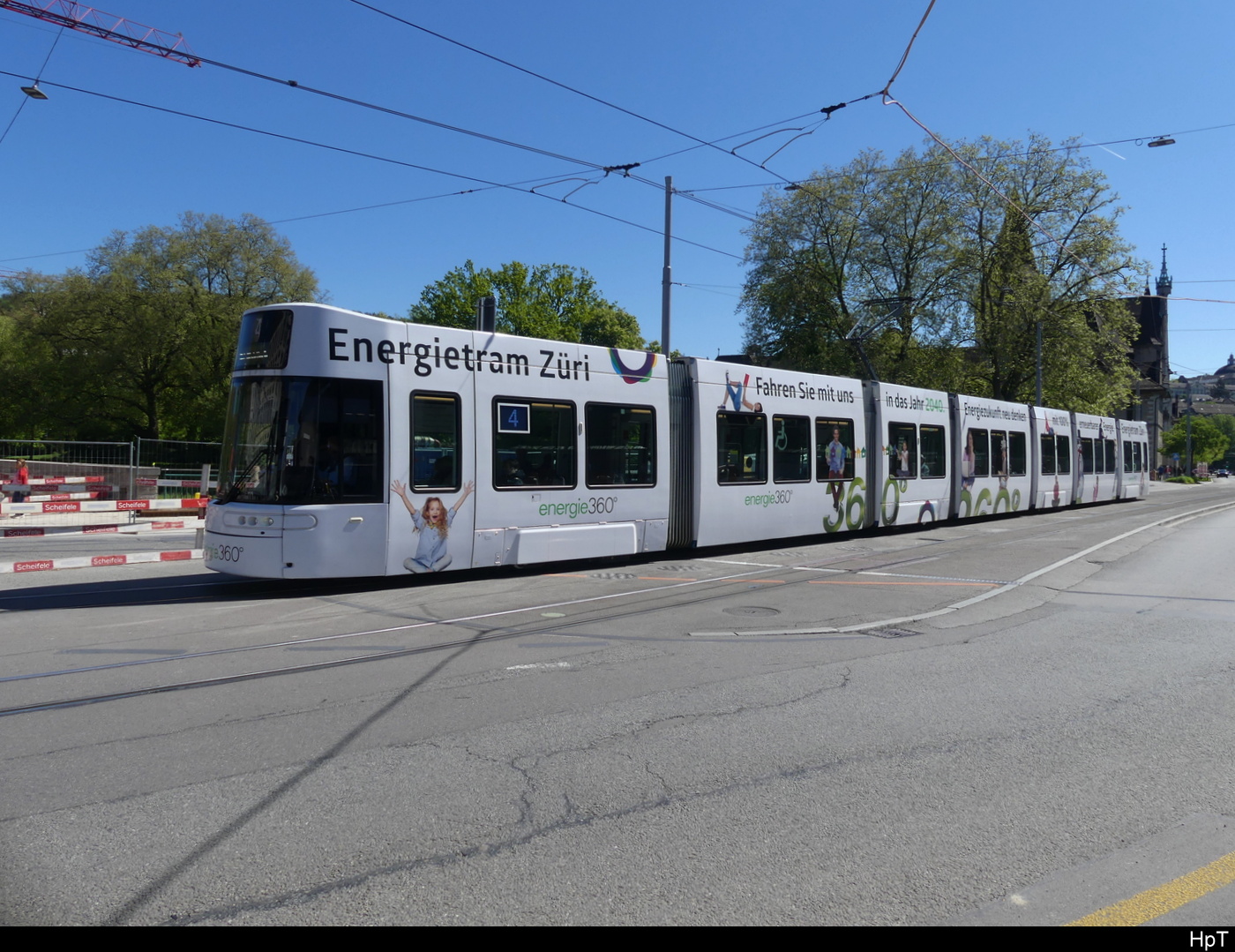 VBZ - Be 6/8 4003 unterwegs auf der Linie 4 in Zürich am 27.04.2024