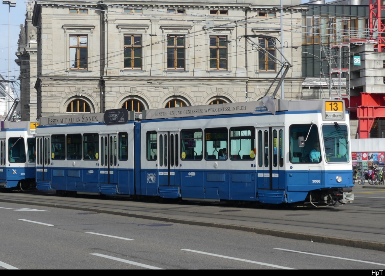 VBZ - Tram Be 4/6 2066 unterwegs auf der Linie 13 am 07.05.2023
