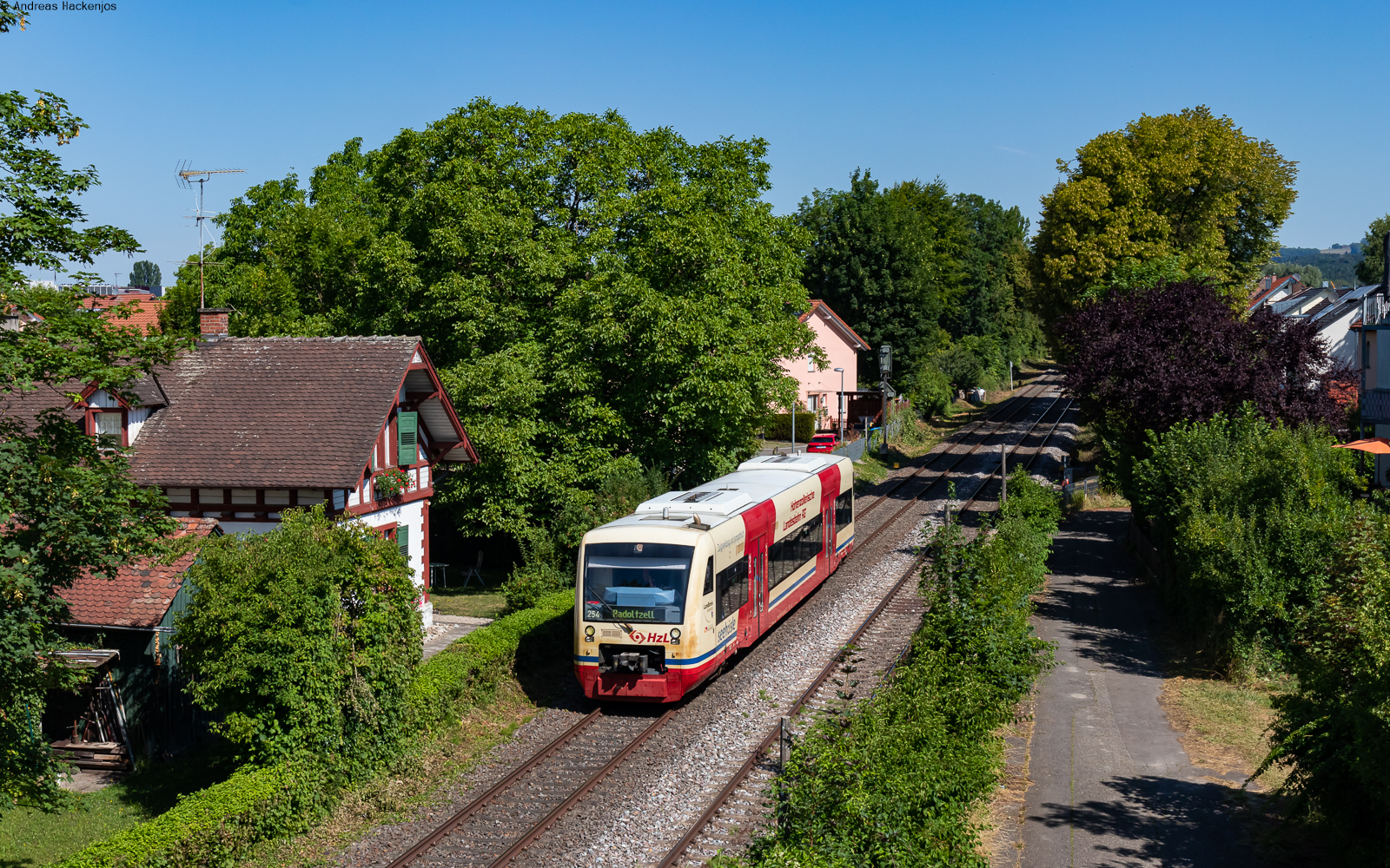 VT 254 als SWE 74422 (Stockach - Radolfzell) bei Radolfzell 9.7.23