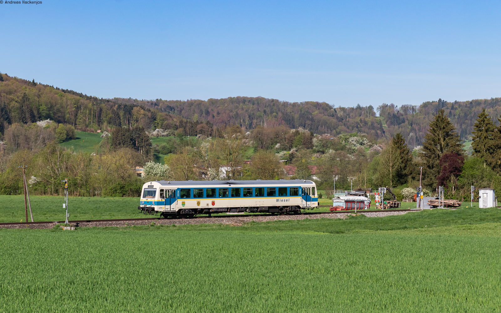 VT 421 als WEG 3138 (Schorndorf – Rudersberg-Oberndorf) bei Schlechtbach 12.4.24