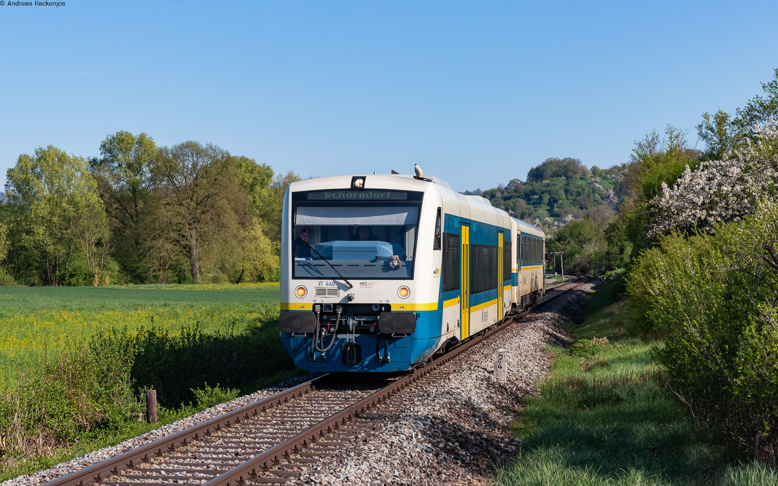 VT 440 und VS 426 als WEG 3139 (Rudersberg-Oberndorf – Schorndorf) bei Michelau 12.4.24