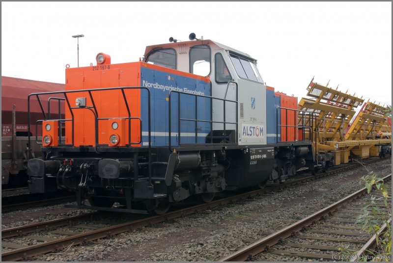   Aus Alt mach Neu 2   NBE 212 197-8 (214 001-0) Alstom-Umbau einer DB V100 auf die BR 214. Gelsenkirchen  - 10.November 2008 -