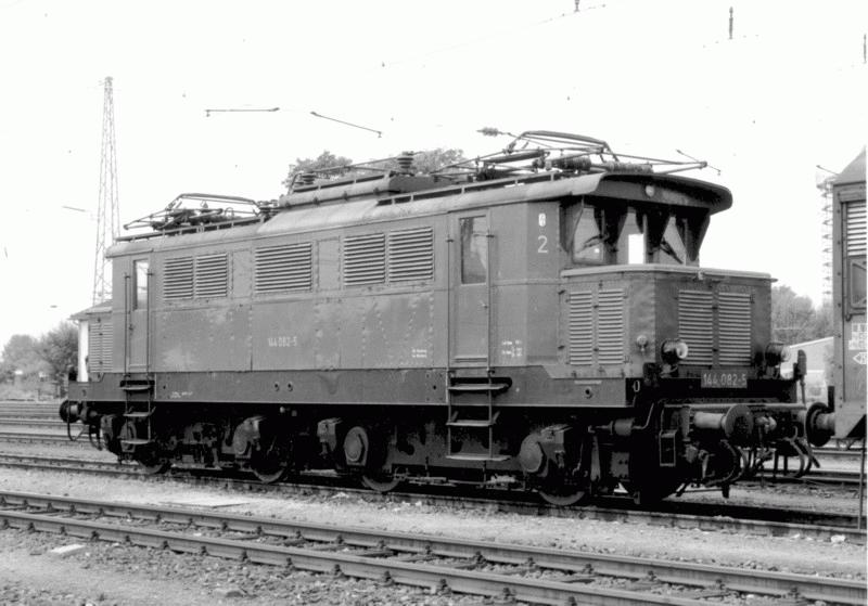 DB E 144 Bahnhof Lichtenfels Bayern Bahnbilder.de