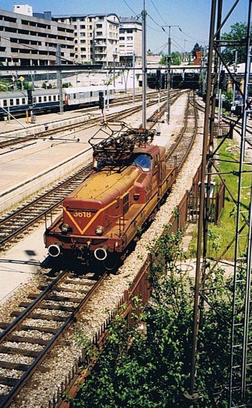 ... und ein Bgeleisen (13.5.1998)  - Meine besten Wnsche der CFL zu 150 Joer Ltzebuerger Eisebunnen!
(Der heutige Jubilumstext weicht vom 125 jhrigen ab)
Hinweis: Gescanntes Foto