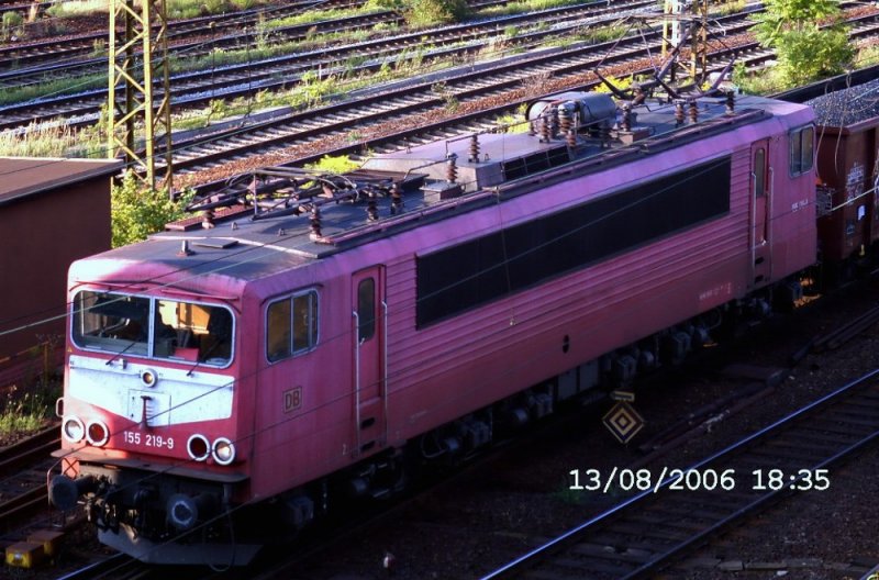  Orientrote 155 219-9 mit Gz. Eanos beladen mit Kohle in Halle /Saale.