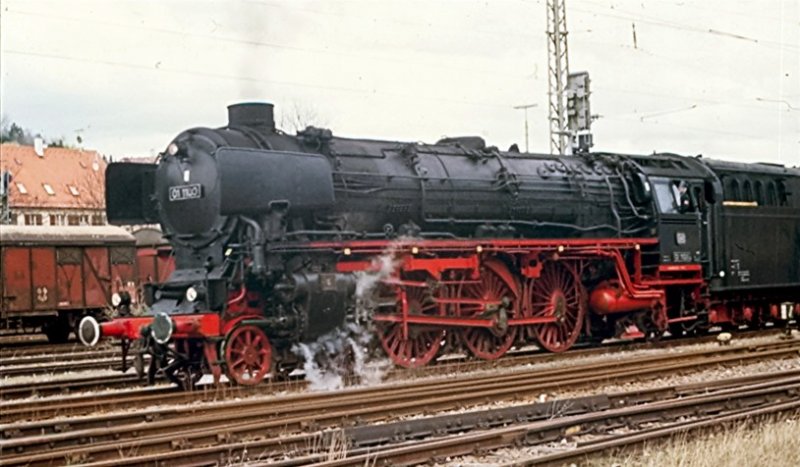 01 1100 auf dem Laufsteg vor der Holztribne in Tbingen, am 11. April 1998 zum Jubileumsfest 25 Jahre EFZ