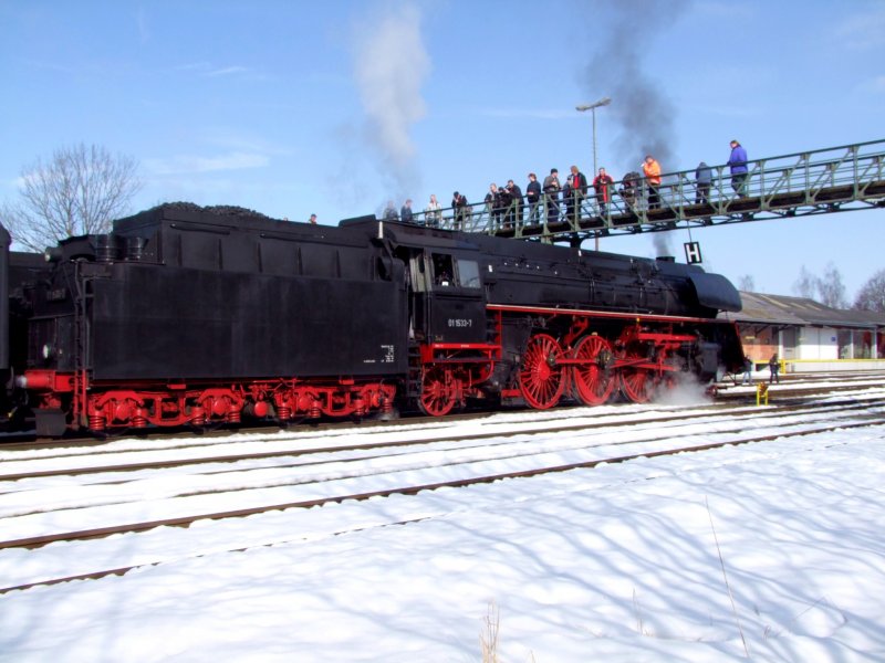 011533-7 wird von allen Seiten  bestaunt , anlsslich IGE-GEG  Hausruckdampf09 ; 090228
