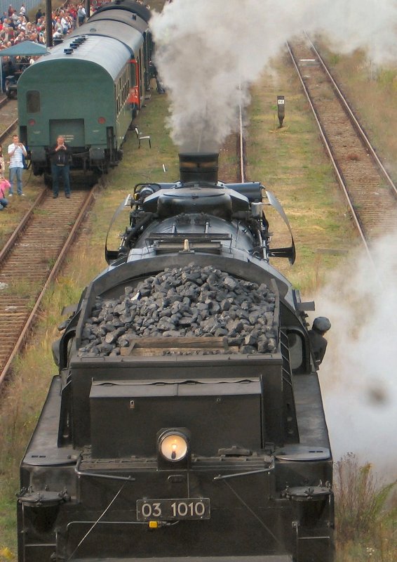 03 1010 bei der Lokparade 2006 in Berlin-Schneweide