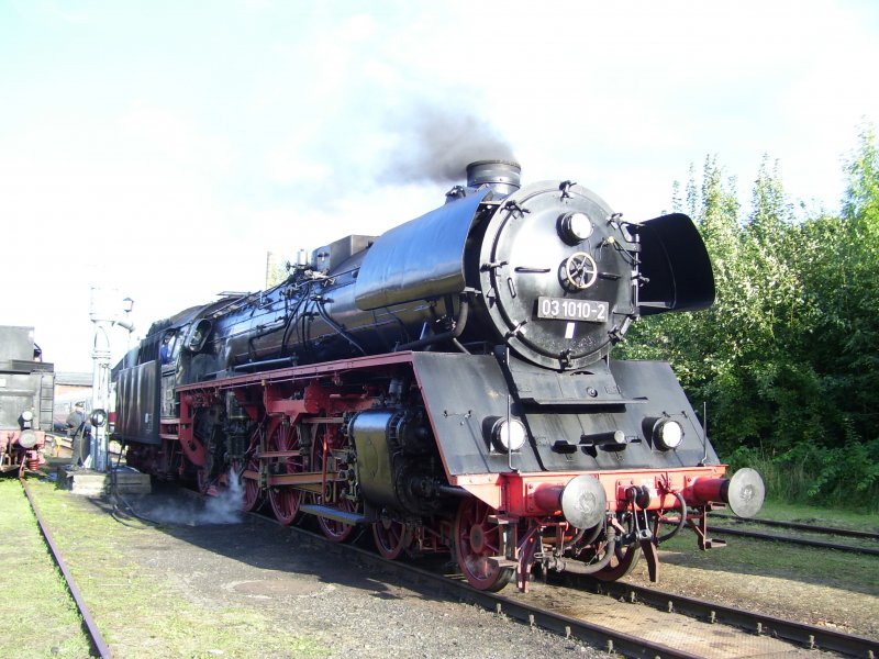 03 1010 beim Wasser nehmen im SEM am Abend des 24.08.08.