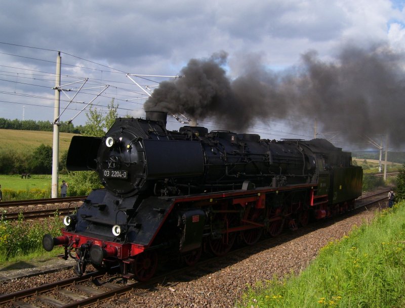 03 2204 des Lausitzer Dampflokclub bei der groen Lokparade am 24.08.08 im SEM Chemnitz Hilbersdorf. Sie zhlt zu jenen 03er die keinen Reko Kessel bekommen haben.