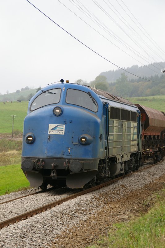 03.10.2007: Die Nohab V170 1149 (Fa. Eichholz) bei Gleisbauarbeiten bei Hilchenbach-Ltzel.