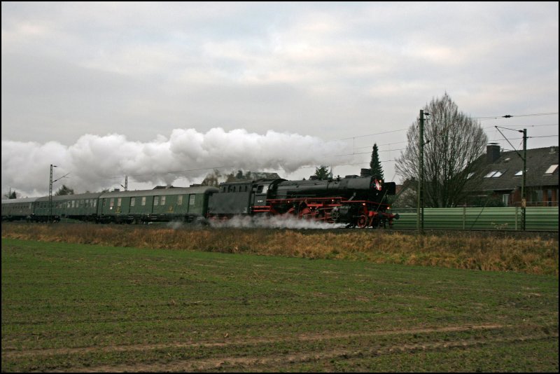 042 360 stampft durch das nrdliche NRW Richtung Emden. (15.12.07) Mein Dank geht an meinen Vater der mich nach Hagen und Haltern gefahren hat.