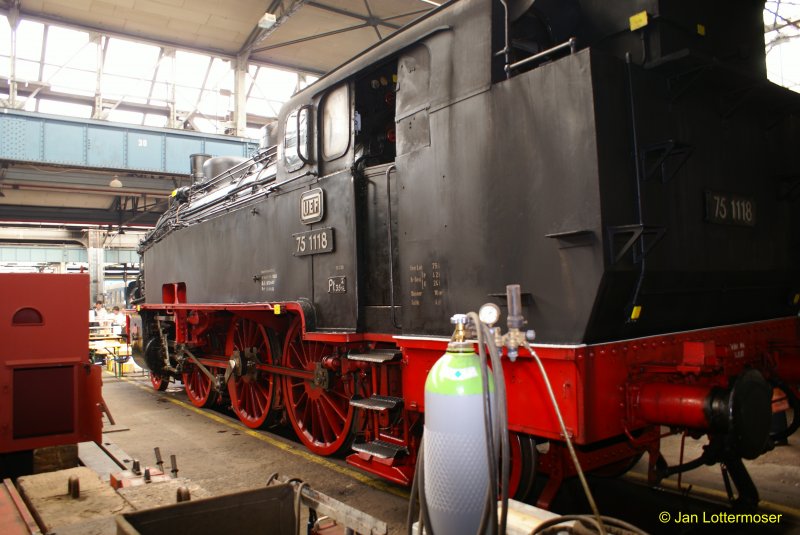 06.09.2008. Br 75 118 bei den Meininger Dampflok Tagen 2008.