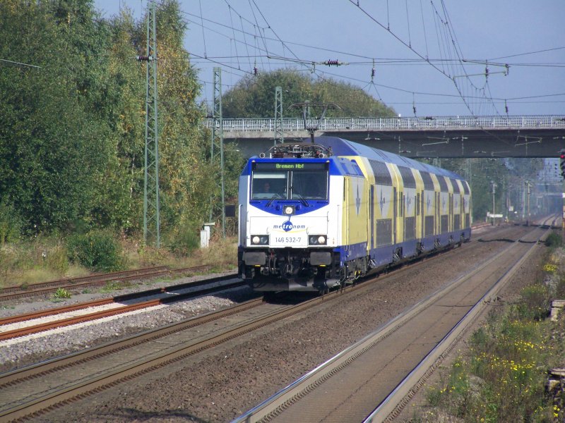 06.10.07, ME 146 532-7 kurz vor der Einfahrt im Bahnhof Scheeel um dannach weiter nach Bremen Hbf zu fahren.