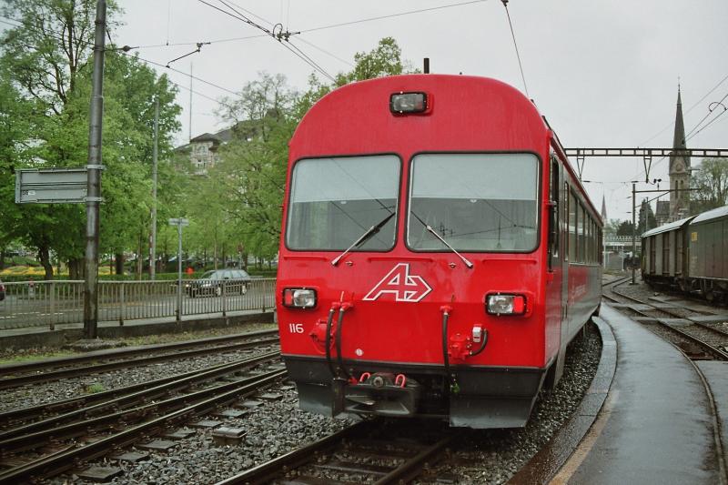 1 + 2 Kl. Steuerwagen ... ABt  116 im Bahnhof von St.Gallen am 08.05.2006