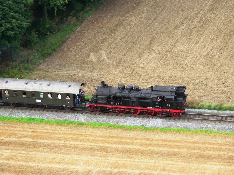 100 Jahre Baumbergebahn am 1. Mai 2008: Hier 78468 auf der Baumbergebahn aus dem Hubschrauber fotografiert.