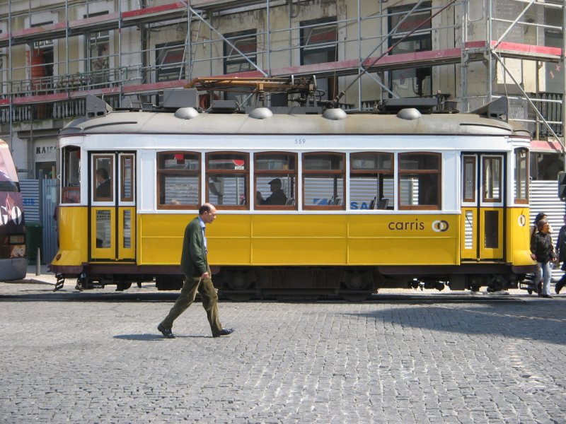 10.04.07,Stra�enbahn Lissabon.
