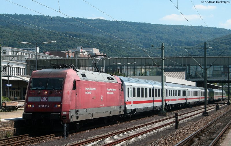 101 002-4 mit dem IC 2370  Schwarzwald  (Konstanz-Hamburg Altona) im Heidelberg Hbf 5.8.09